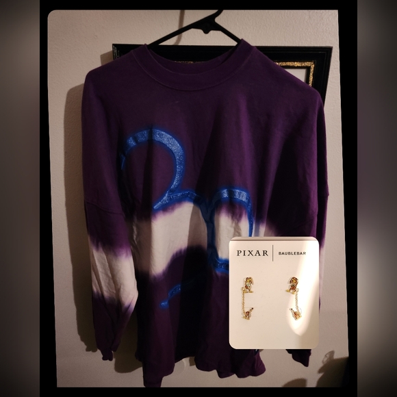 NWT Disney 30th Anniversary Paris Spirit Jersey Slinky Earrings - Picture 1 of 7